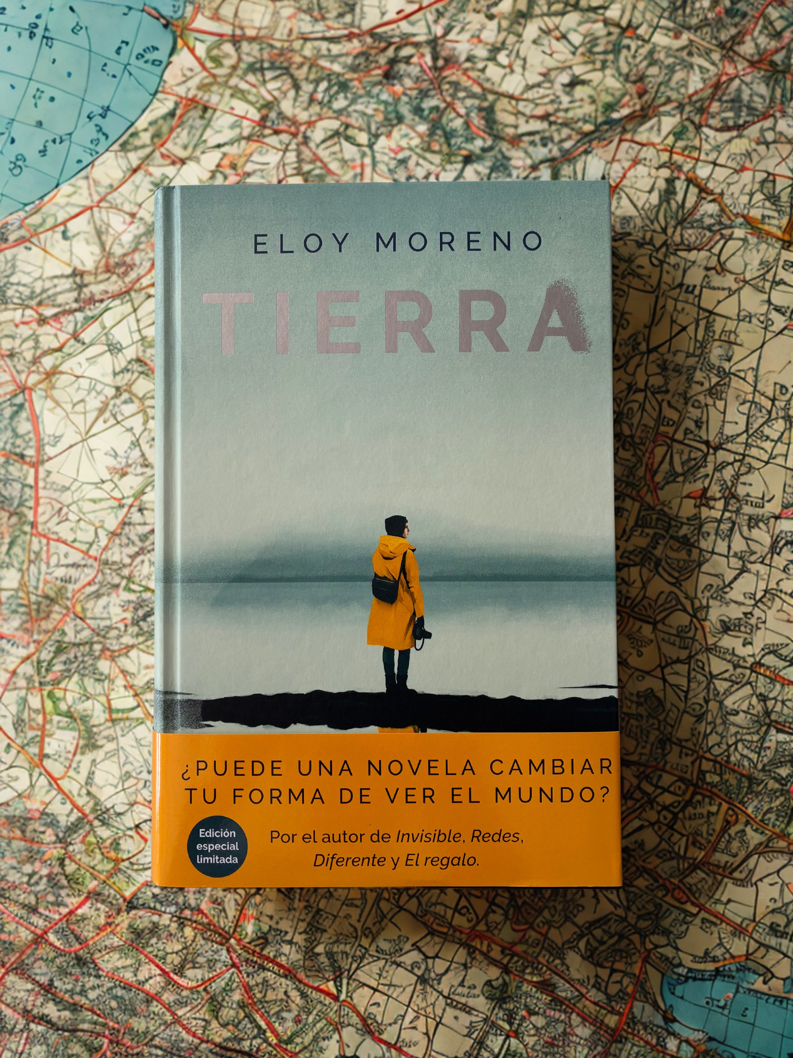 Tierra (Ed. especial limitada con cantos tintados)